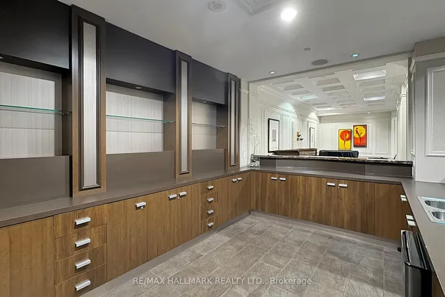 Additional image 36 of 660 Sheppard Ave Unit LPH05