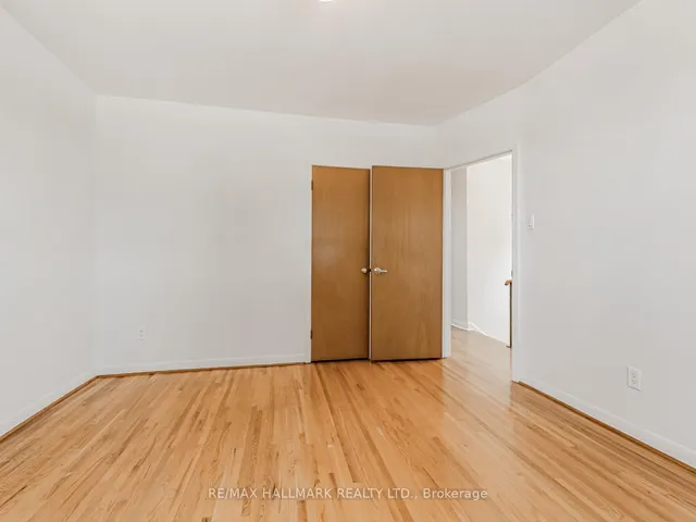 Additional image 26 of 31 Woodenhill Crt