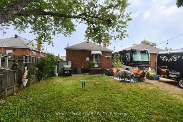 Additional image 30 of 152 Glencairn Ave
