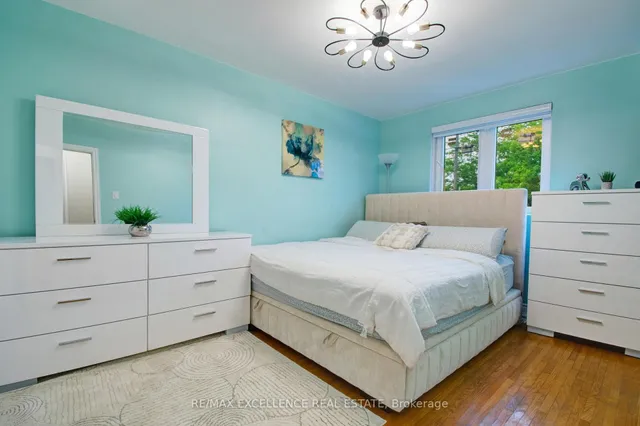 Additional image 9 of 3047 Merritt Ave