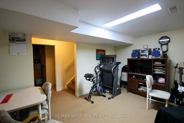 Additional image 30 of 1 Platinum Dr