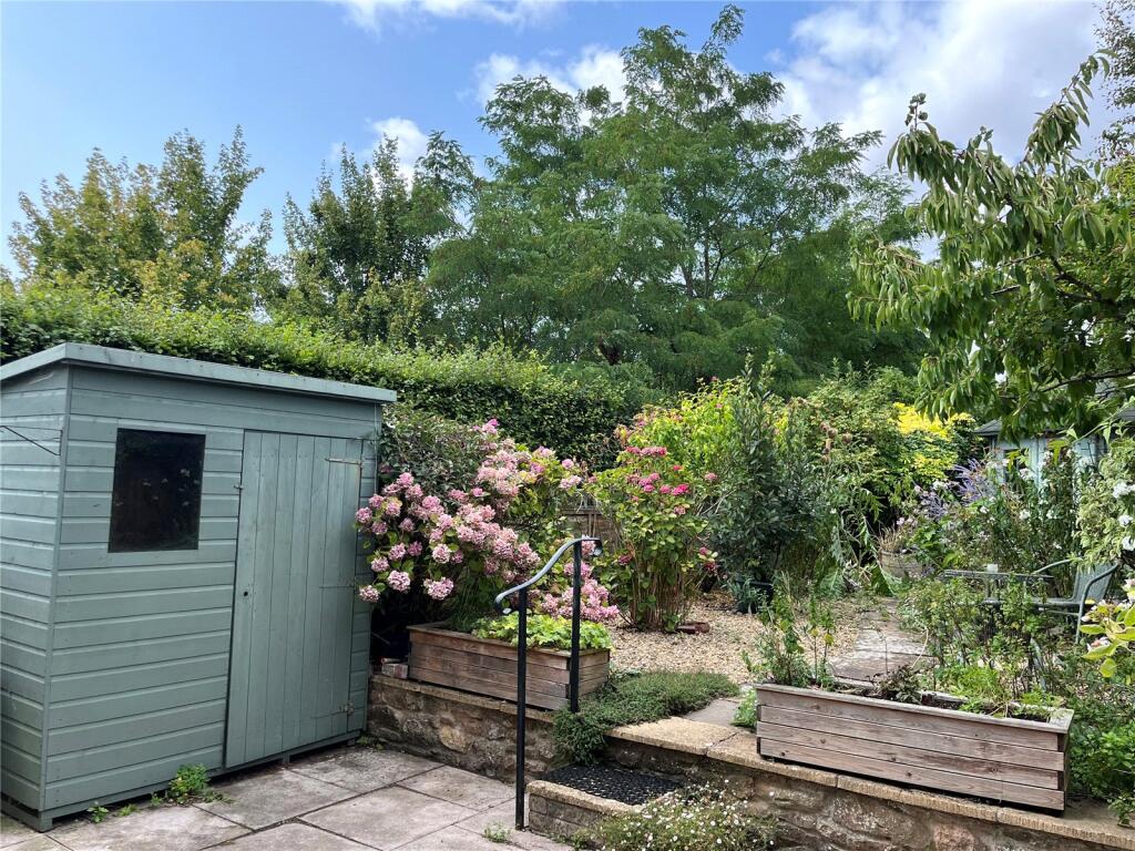 Additional image 12 of Tucked away, just a short walk from the Wells High Street