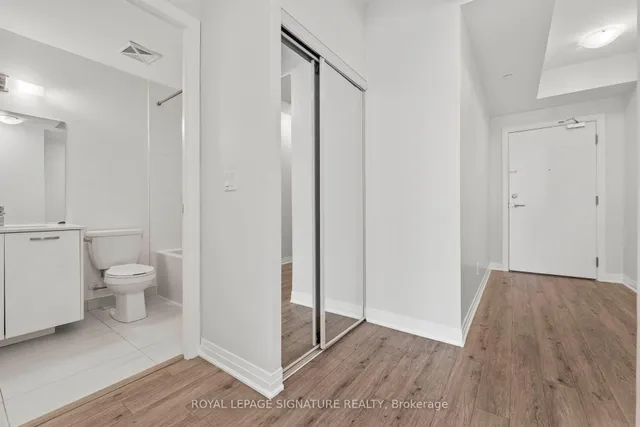 Additional image 3 of 1630 Queen St Unit 405