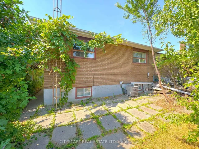 Additional image 36 of 113 Spenvalley Dr