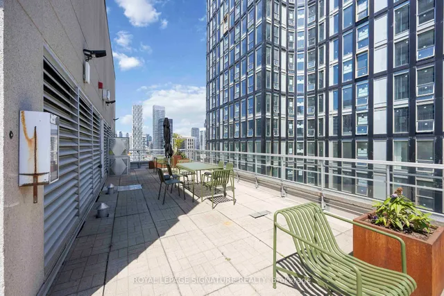 Additional image 43 of 50 Lombard St Unit 1204