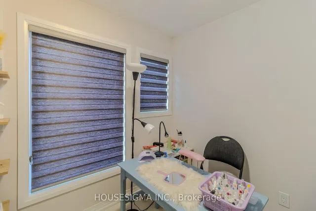 Additional image 24 of 139 Fairey Cres