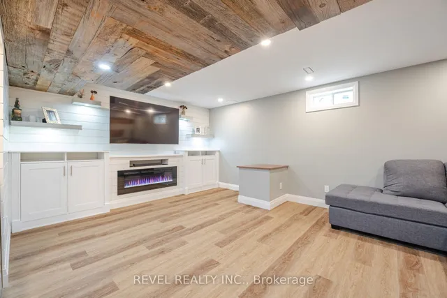 Additional image 25 of 132 SWINDALE Dr