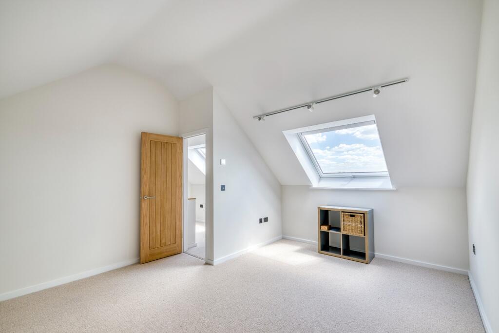 Additional image 21 of Near Oakhill