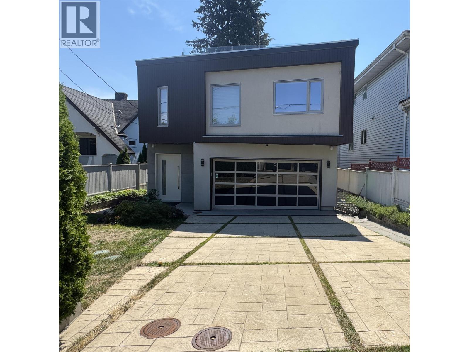 1076 PARK DRIVE|Vancouver, British Columbia V6P2J5
