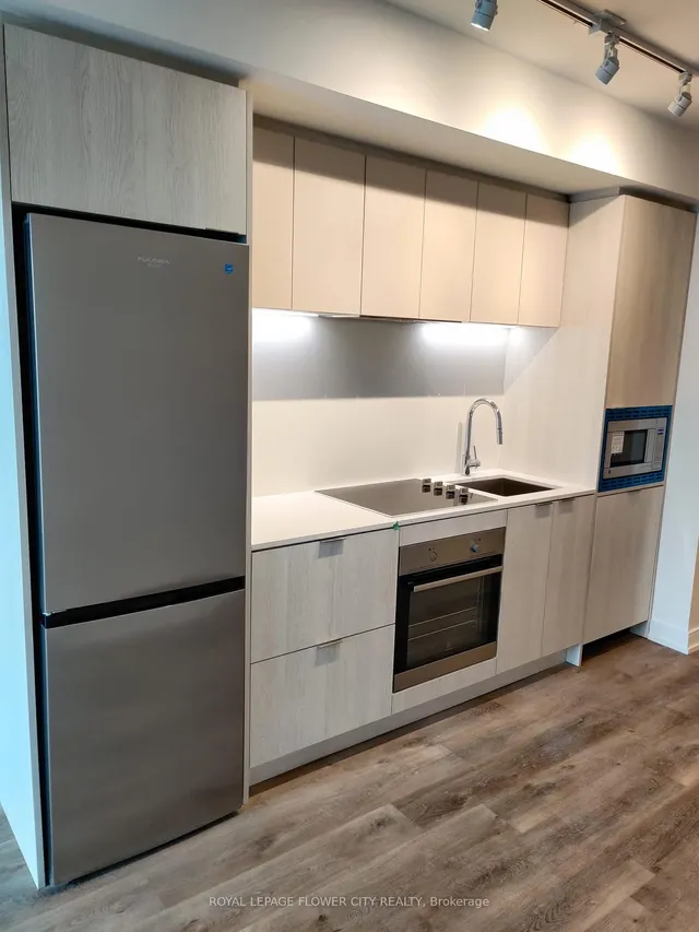 Additional image 5 of 1 Jarvis St Unit 311