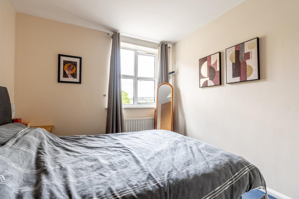 Additional image 7 of Dexter Close, St. Albans, Hertfordshire, AL1