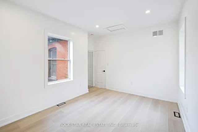 Additional image 35 of 42 Ray St