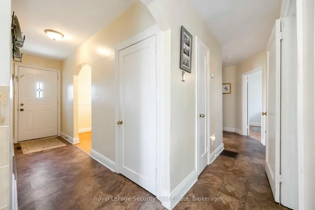 Additional image 8 of 405 Rustic Rd