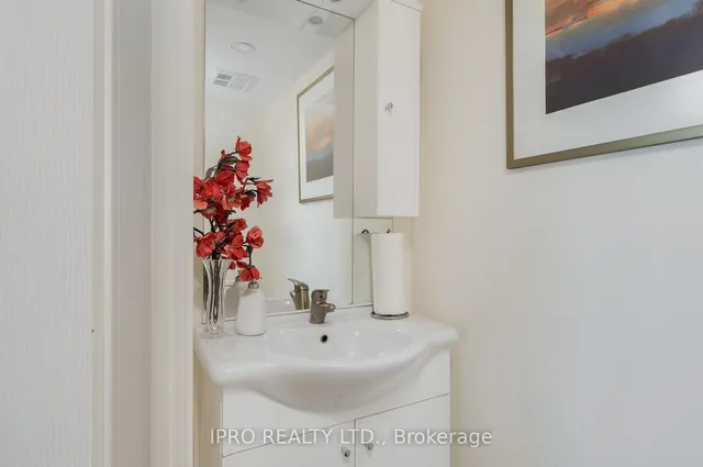 Additional image 17 of 1 Avondale Ave Unit 902