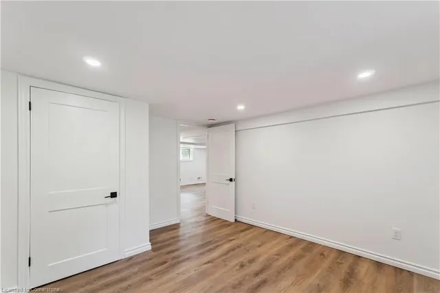 Additional image 27 of 387 Weir St