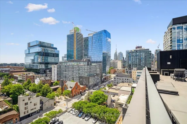 Additional image 38 of 120 Parliament St Unit 607