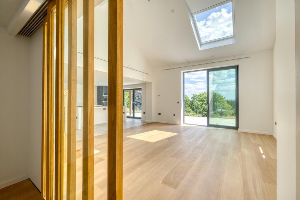 Additional image 12 of Near Oakhill