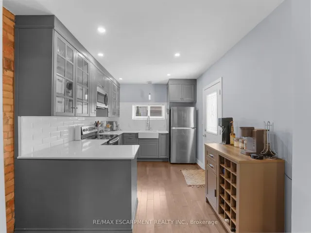 Additional image 15 of 114 BURTON St