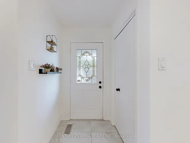 Additional image 18 of 1366 Treeland St