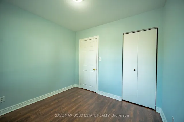 Additional image 23 of 21 Stanley Crt