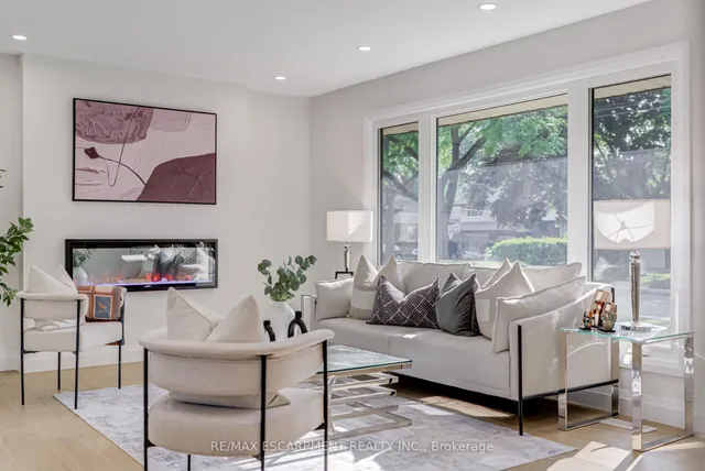 Additional image 6 of 13 Skyland Dr