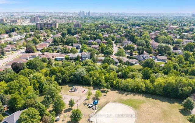 Additional image 38 of 23 Waltham Dr