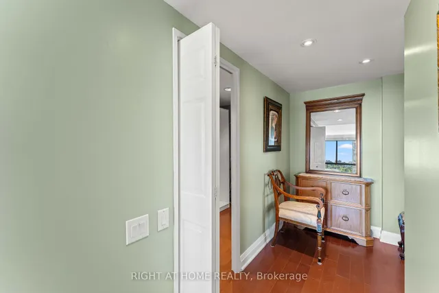 Additional image 26 of 3 Concorde Pl Unit 1503