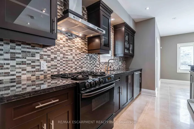 Additional image 33 of 119 Tollgate Dr