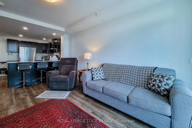 Additional image 20 of 1 Redfern Ave Unit 313