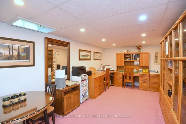 Additional image 33 of 241 SILVERBIRCH Blvd