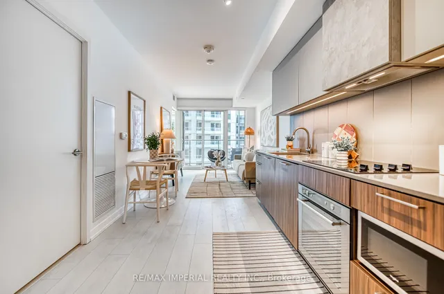 Additional image 14 of 19 WESTERN BATTERY Rd Unit 3202