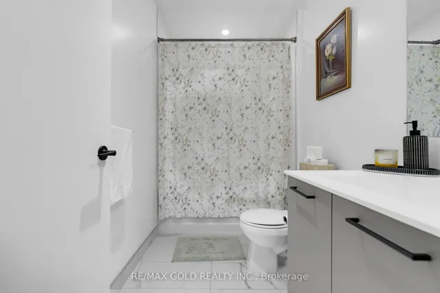 Additional image 4 of 10 lagerfeld Dr Unit 506 A