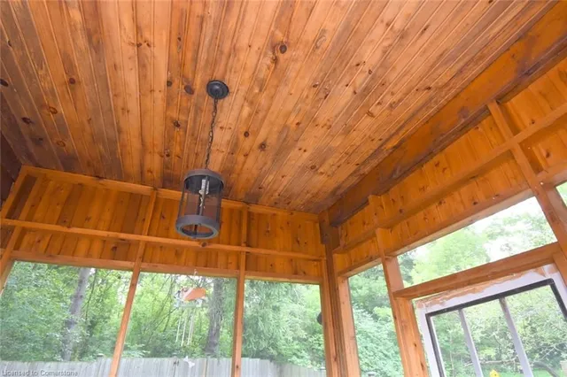 Additional image 46 of 662 Old Dundas Rd