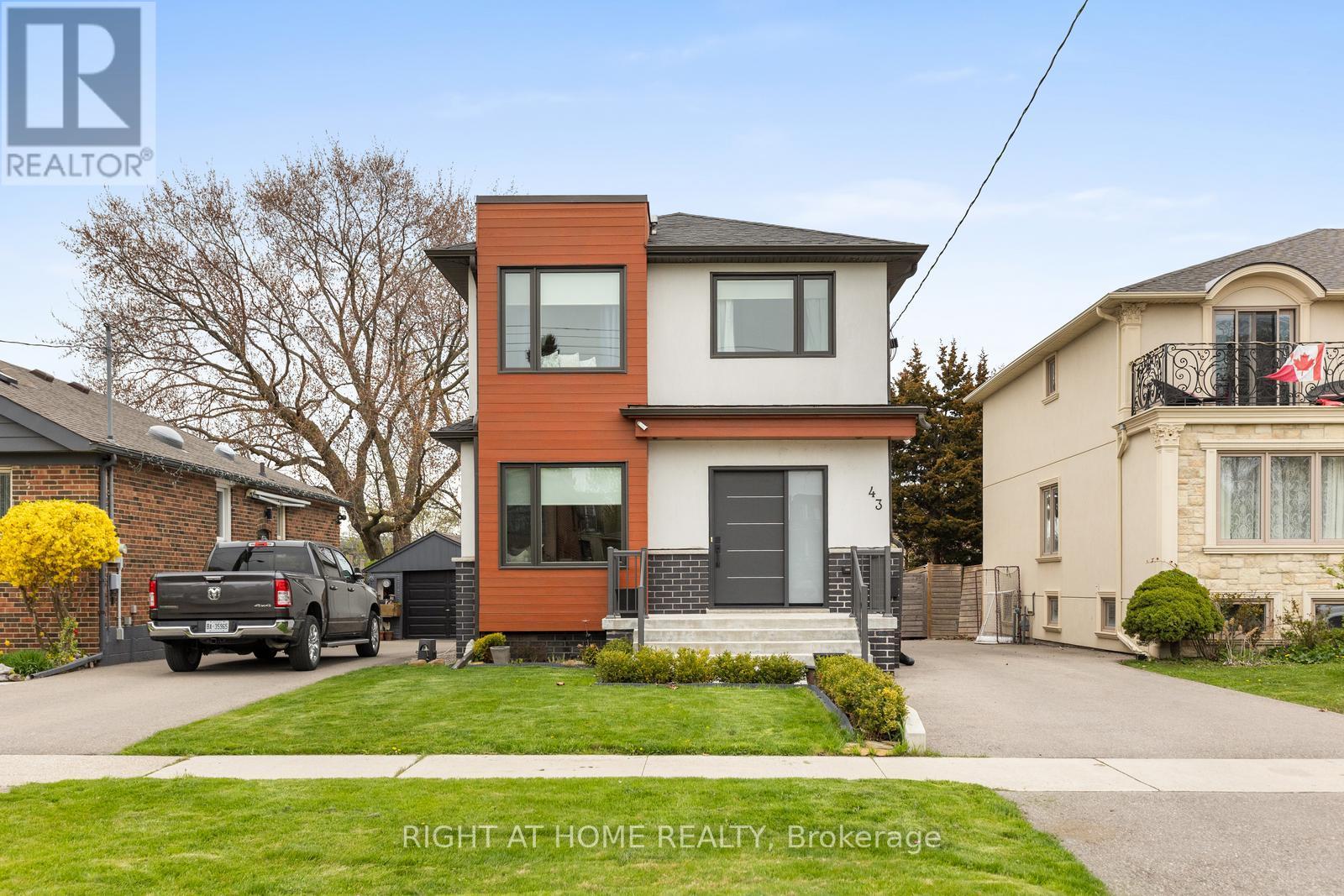 43 BELLMAN AVENUE|Toronto (Alderwood), Ontario M8W4A5