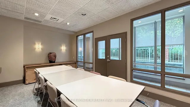 Additional image 20 of 284 Bloor St Unit 806