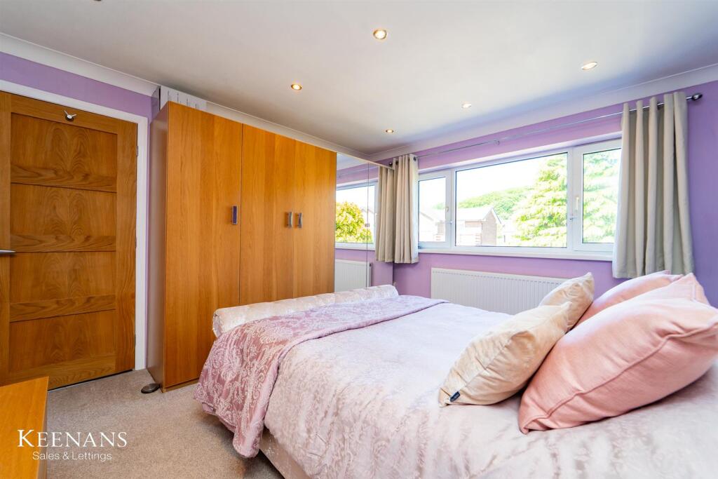 Additional image 37 of Windsor Close, Read