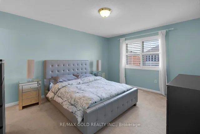 Additional image 33 of 6 Farad Crt