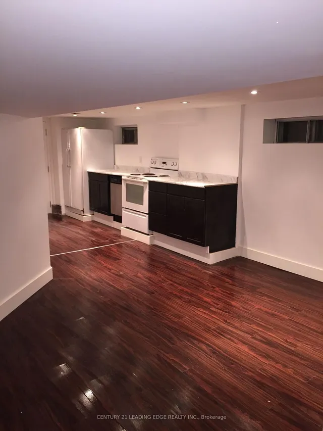 Additional image 6 of 360A Lawrence Ave