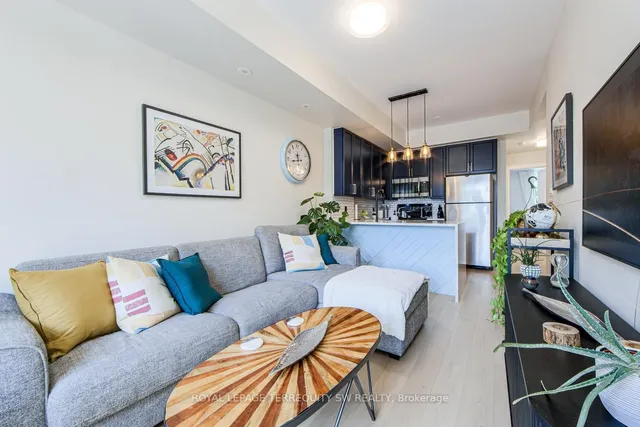 Additional image 8 of 80 Carr St Unit TH15