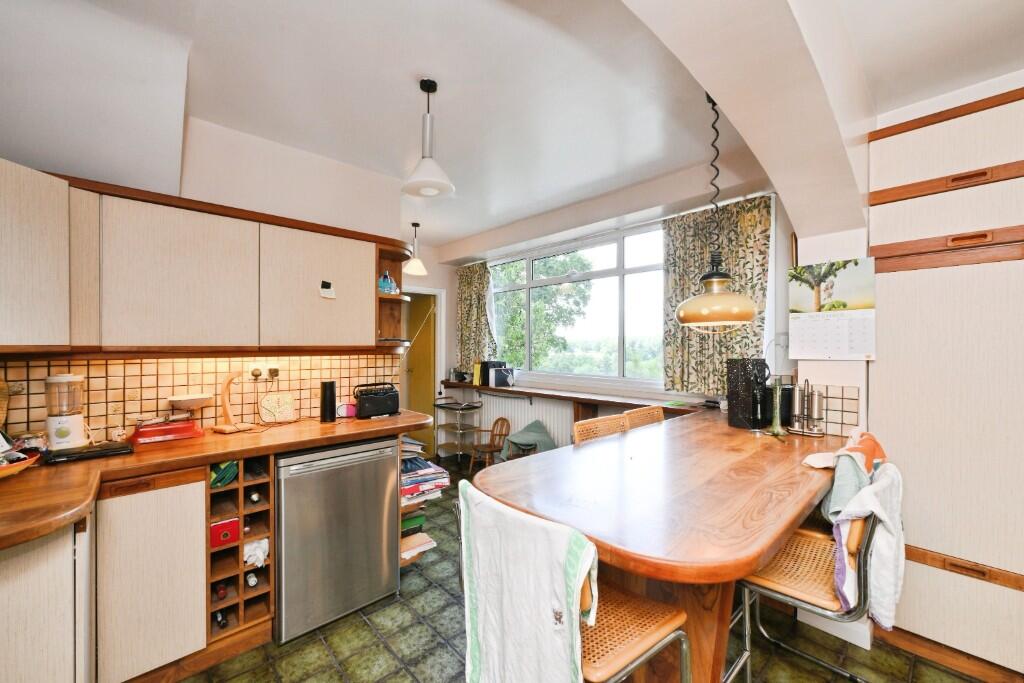 Additional image 11 of High Road, AL9