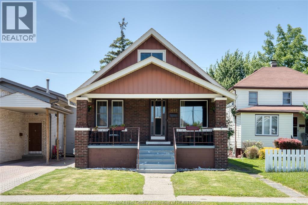 1693 ELSMERE STREET|Windsor, Ontario N8X4H5