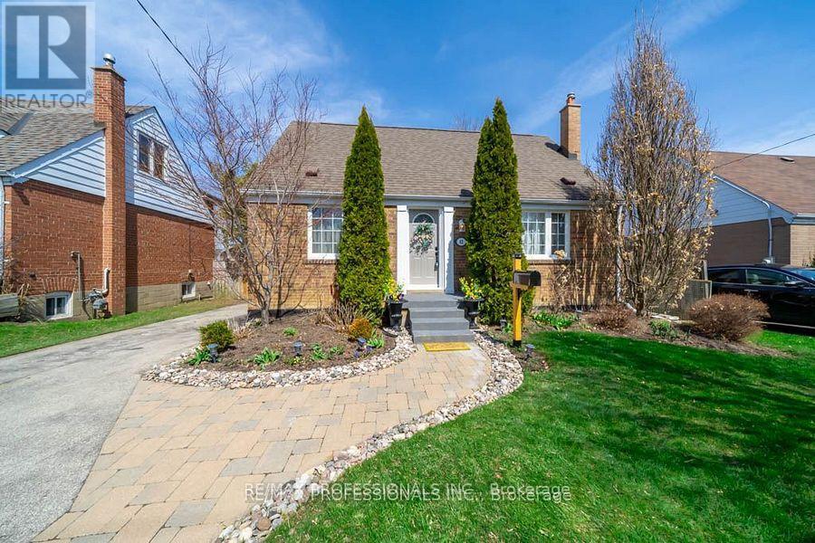 82 COLONIAL AVENUE|Toronto (Cliffcrest), Ontario M1M2C5