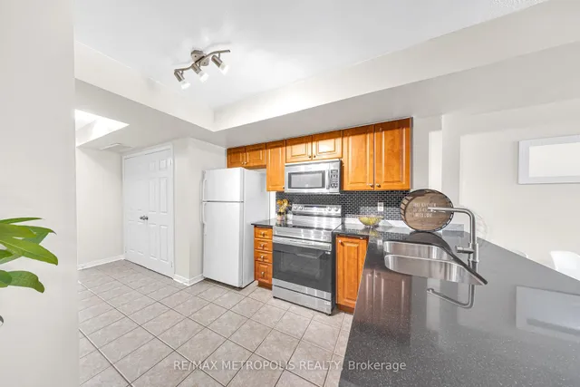 Additional image 13 of 37 Four Winds Dr Unit 19