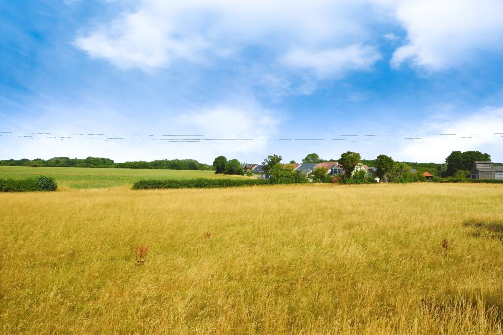 Additional image 18 of Roestock Lane, Colney Heath, AL4