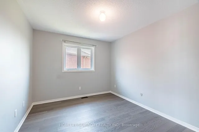Additional image 30 of 42 Cookview Dr