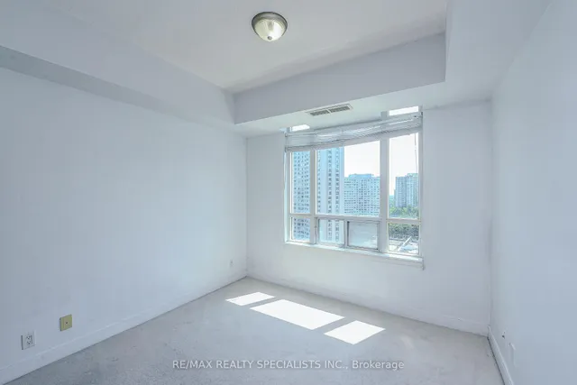 Additional image 16 of 70 Absolute Ave Unit 1206