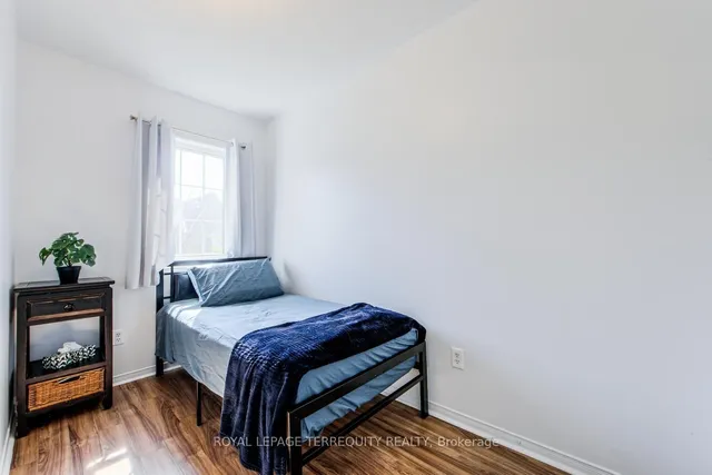 Additional image 34 of 18 Springside Way