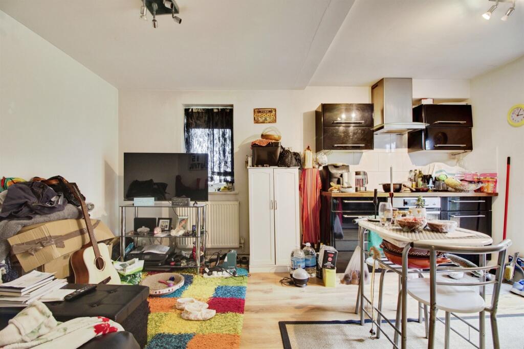 Additional image 12 of Woodhall Lane, Welwyn Garden City