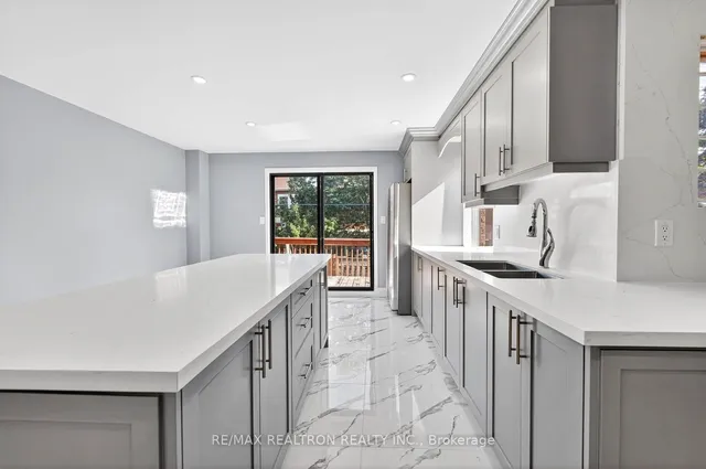 Additional image 18 of 17 Lenthall Ave