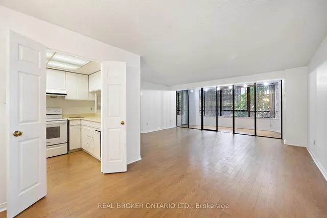 Additional image 6 of 280 Simcoe St Unit 206A